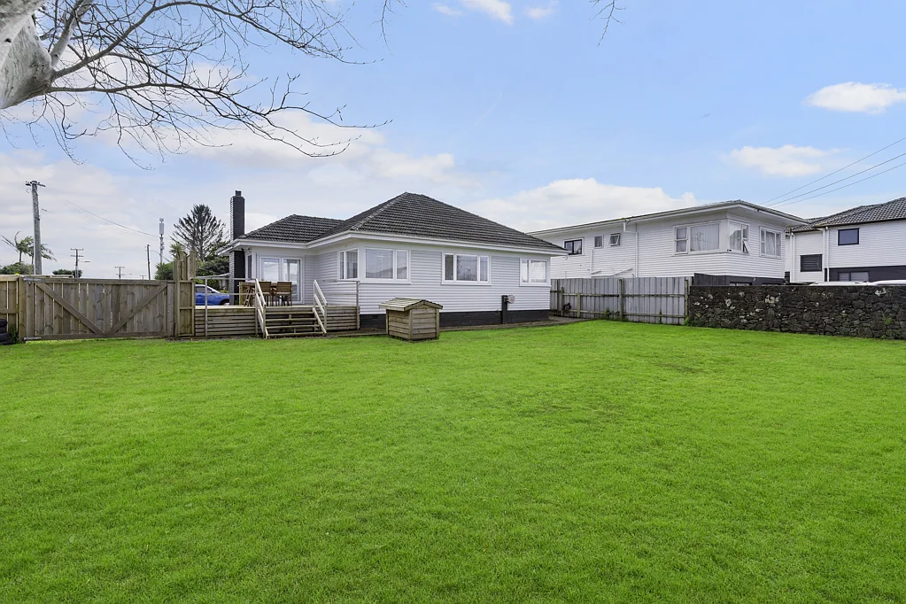 Papatoetoe 3Phòng ngủ Owners are downsizing! grab this opportunity!