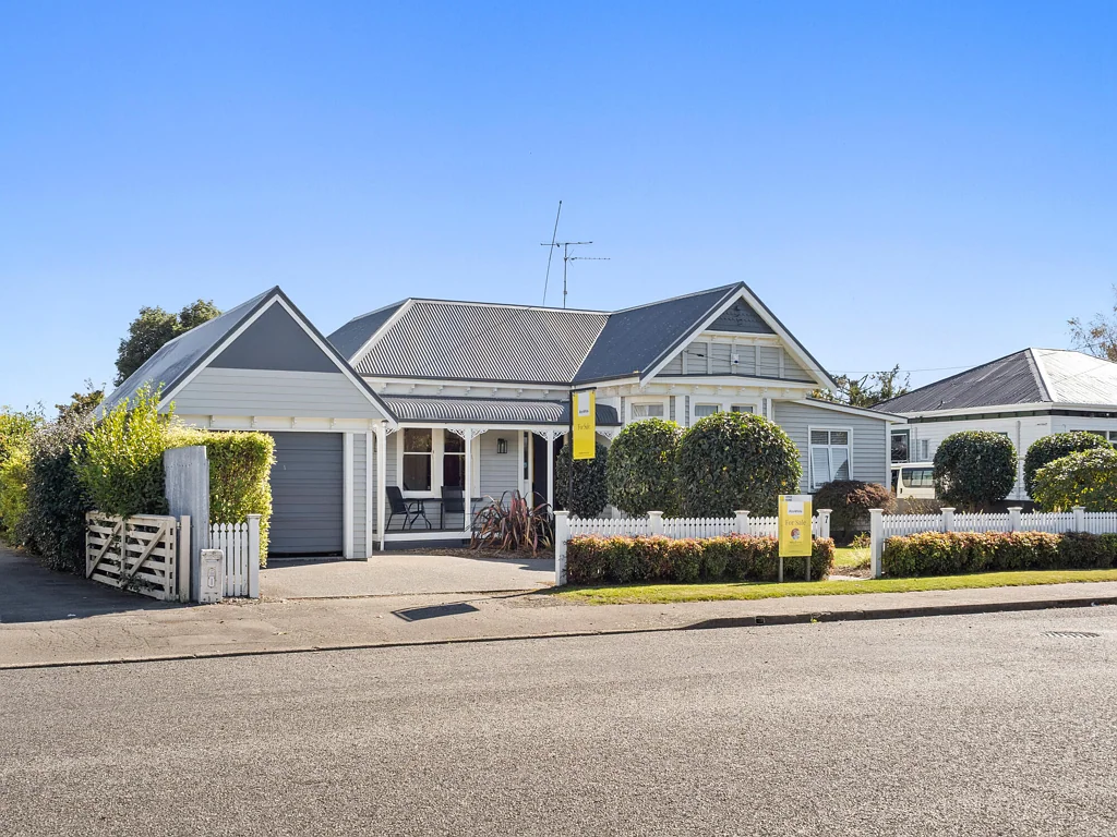 Allenton 3Zimmer Traditional Villa With Modern Charm