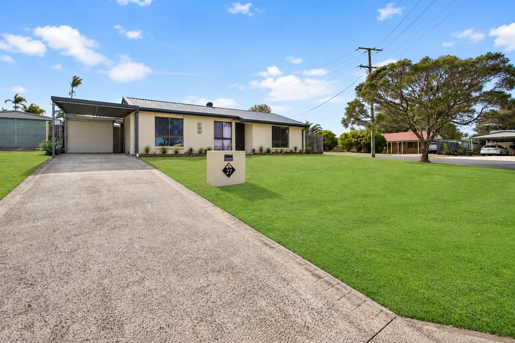 Deception Bay 3બેડરૂમ Charming Family Home On A Generous 600m2 Corner Block