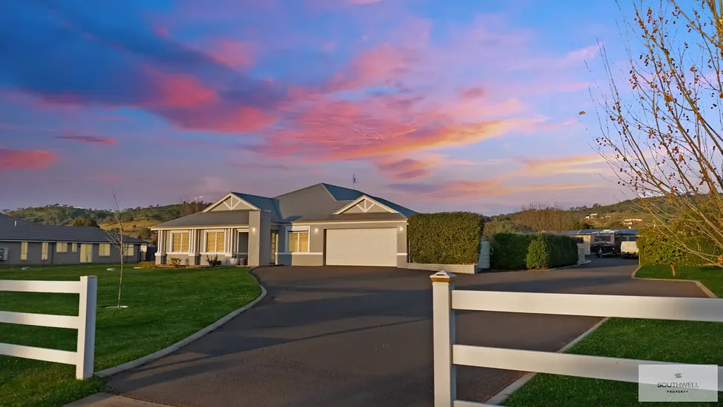 Tamworth 5房  Stunning, Spacious & Waiting for You!