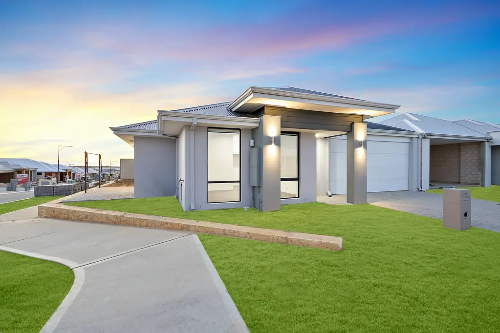 17 Coconuts Avenue, Eglinton, WA 6034
