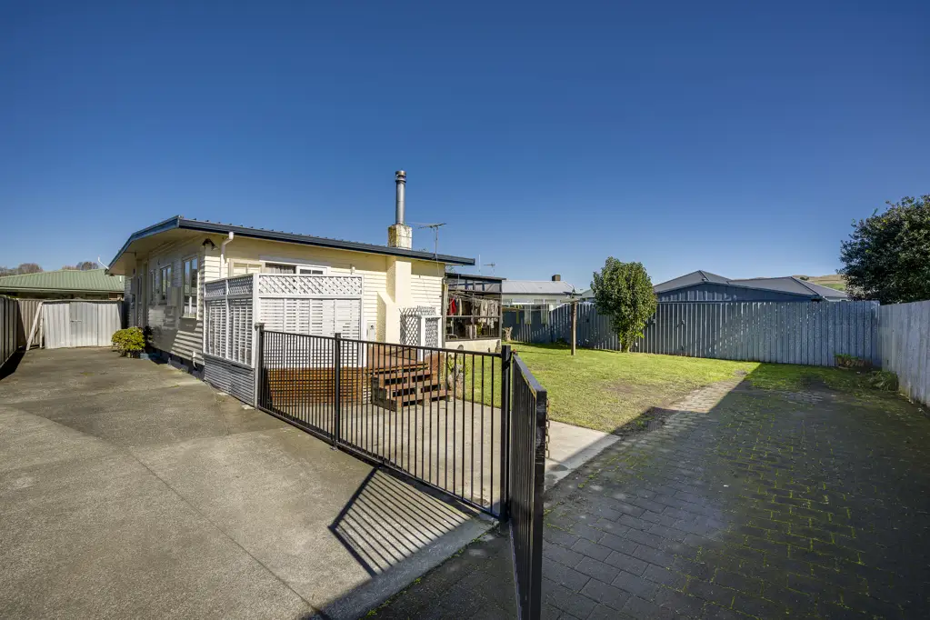 Taradale 3房  Great investment right here!