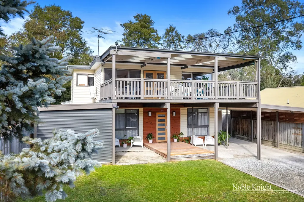 24 Meadow Crescent, Badger Creek, VIC 3777