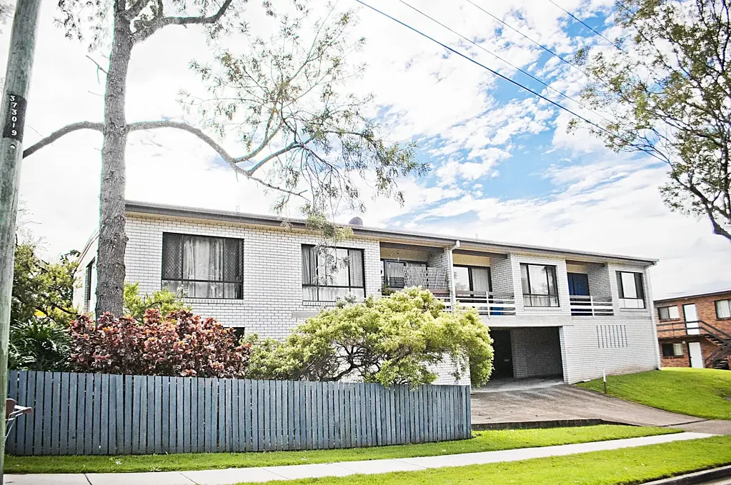 Ground Floor Unit In Ideal Location