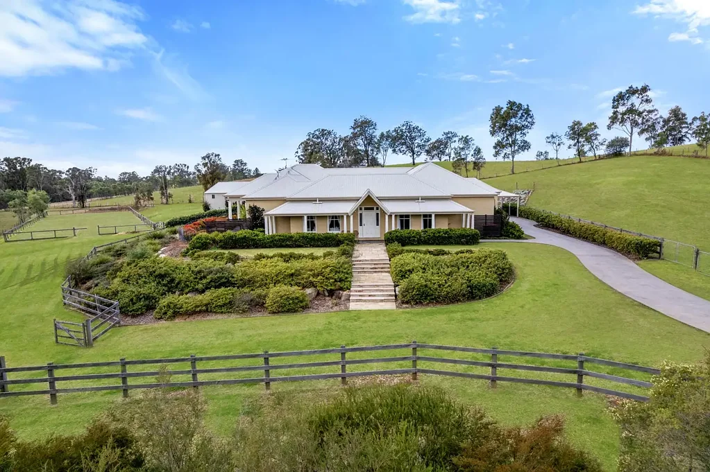 Menangle 5 Bedroom Idyllic 5-Acre Equestrian Estate with Grand Homestead and Breathtaking Views