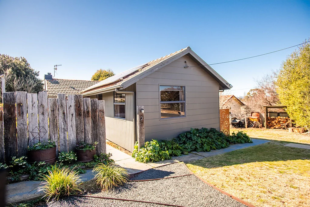 2 BUDDANG STREET, Cooma, NSW 2630