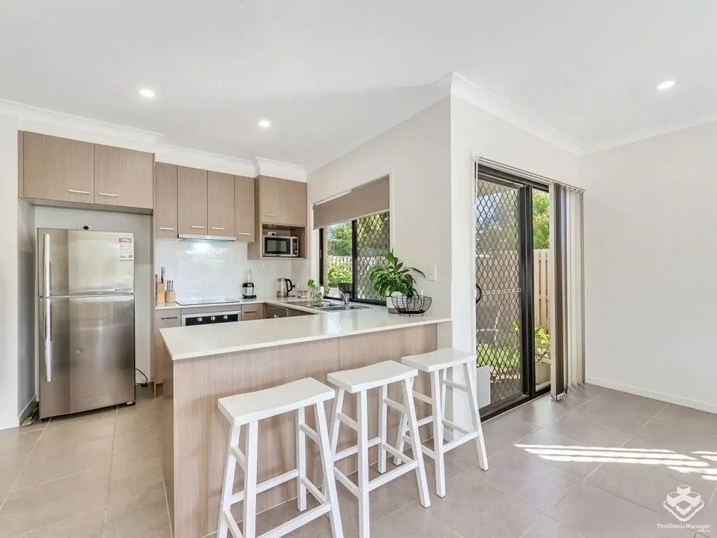 Pristine modern 3 bedroom townhouse