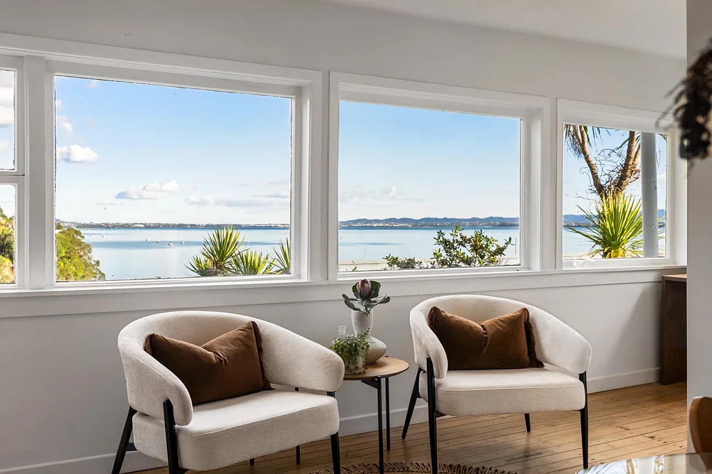 42 Neptune Avenue, Beach Haven, North Shore City, Auckland