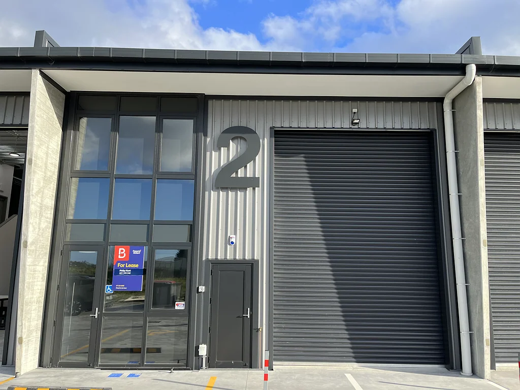 Tauriko Industrial unit with magnificent office in Tauriko