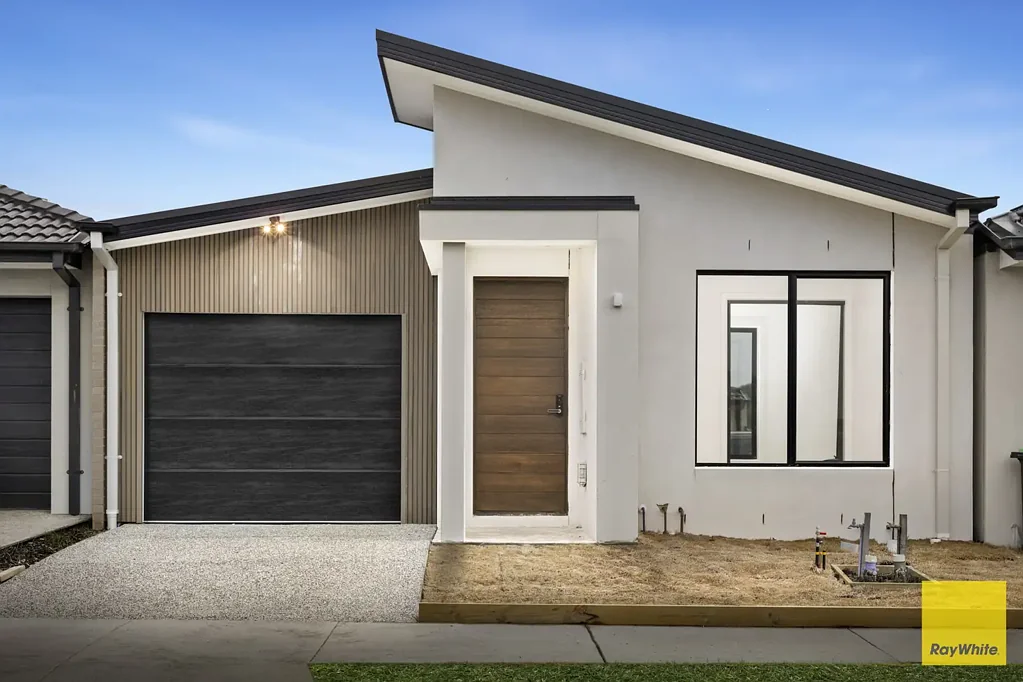 Mickleham 3ห้องนอน Modern Masterpiece!!