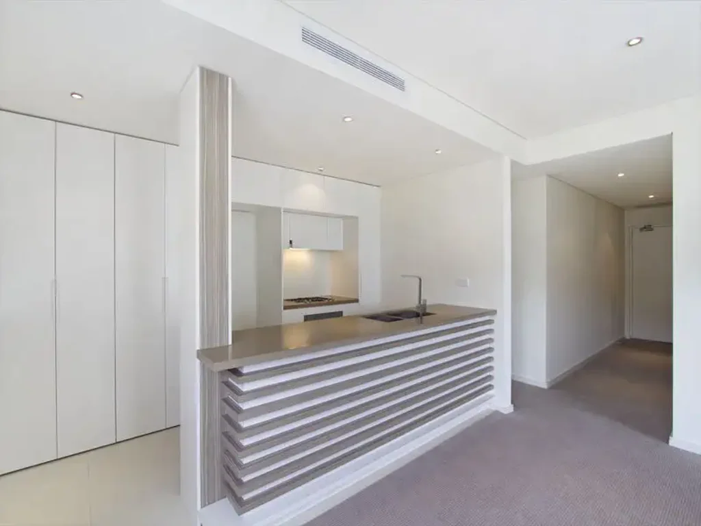 Ground floor garden apartment