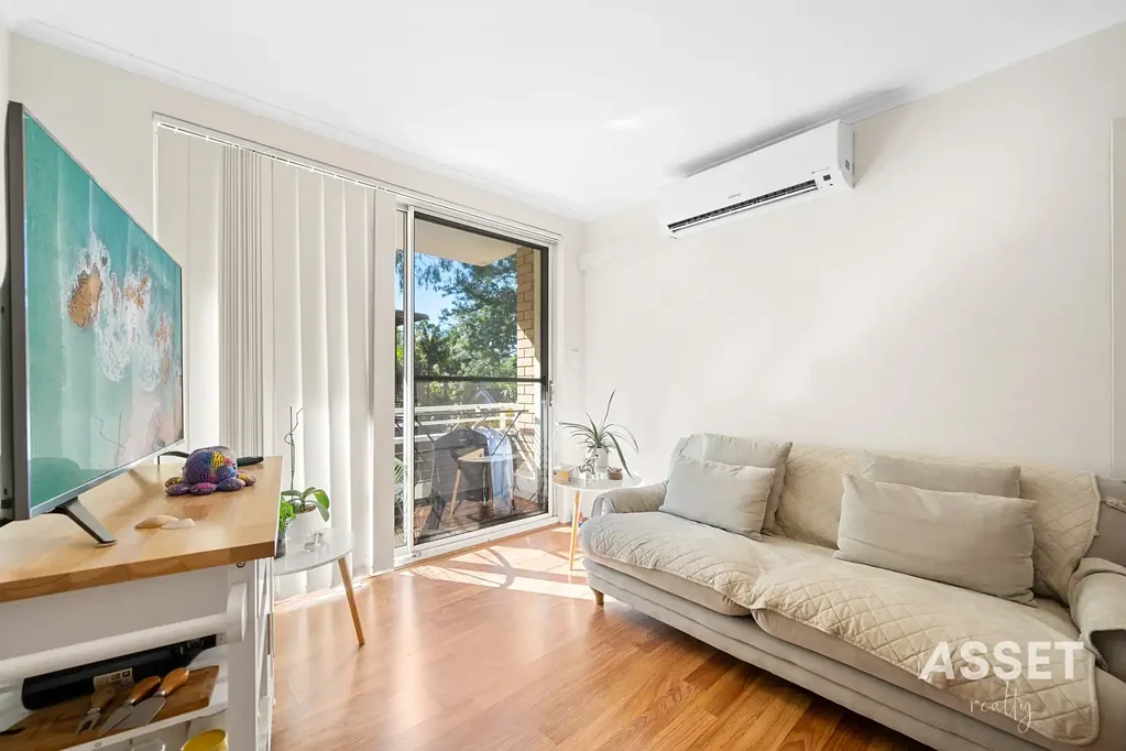 Lane Cove North 2Kwarto Bright & Surprisingly quiet 2 Bedroom Apartment - Perfect for Living or Investment