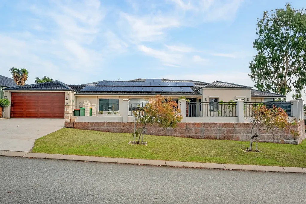 Baldivis 4房  Spacious Family Living in the Heart of Baldivis