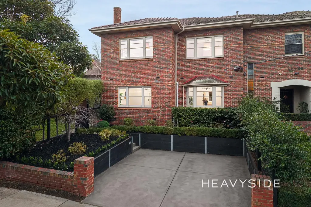 Camberwell 3房 迷人的装饰艺术风格 | 约1939年 | 卓越花园 | Golf Links Estate Alluring Art Deco | Circa 1939 | Exceptional Gardens | Golf Links Estate