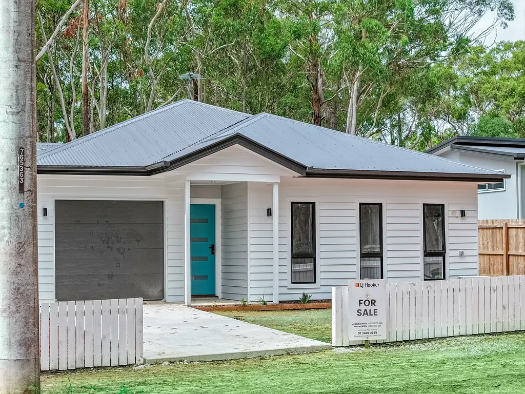17 Coombah Dr, Russell Island, QLD 4184