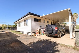 6 Derry Street, Roma
