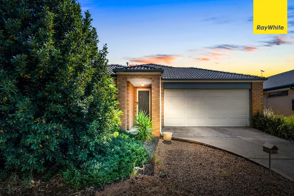 24 Arnolds Creek Boulevard, Harkness, VIC 3337
