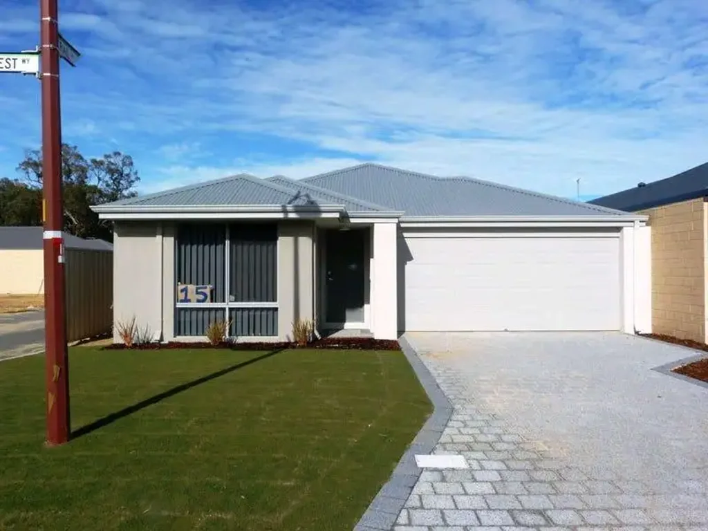 Prestigious Parkside location!