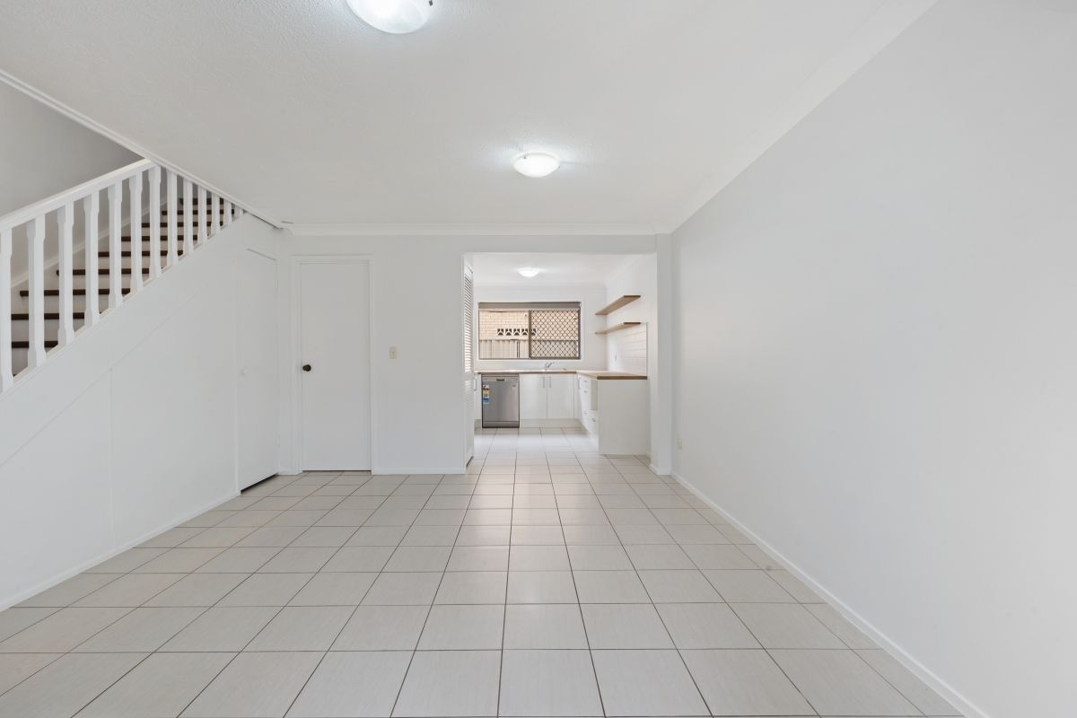 AMAROO COURT UNIT 3 4 ANGIE CT, MERMAID WATERS QLD 4218, 0 Schlafzimmer, 0 Badezimmer, Townhouse