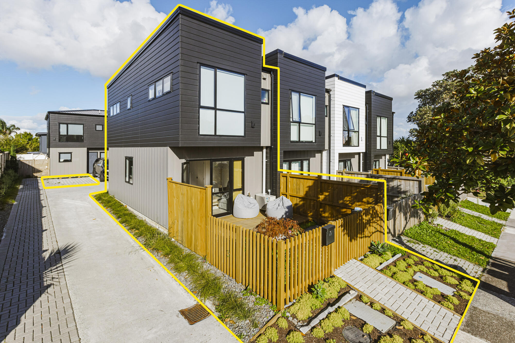 1/77 Glenmore Road, Sunnyhills