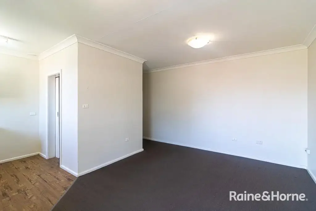 Fantastic 2 Bedroom Unit!