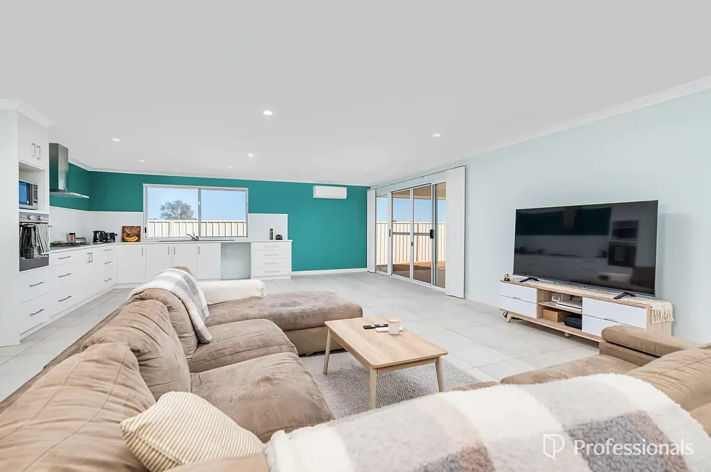16 Pepper Gate, Waggrakine, WA 6530