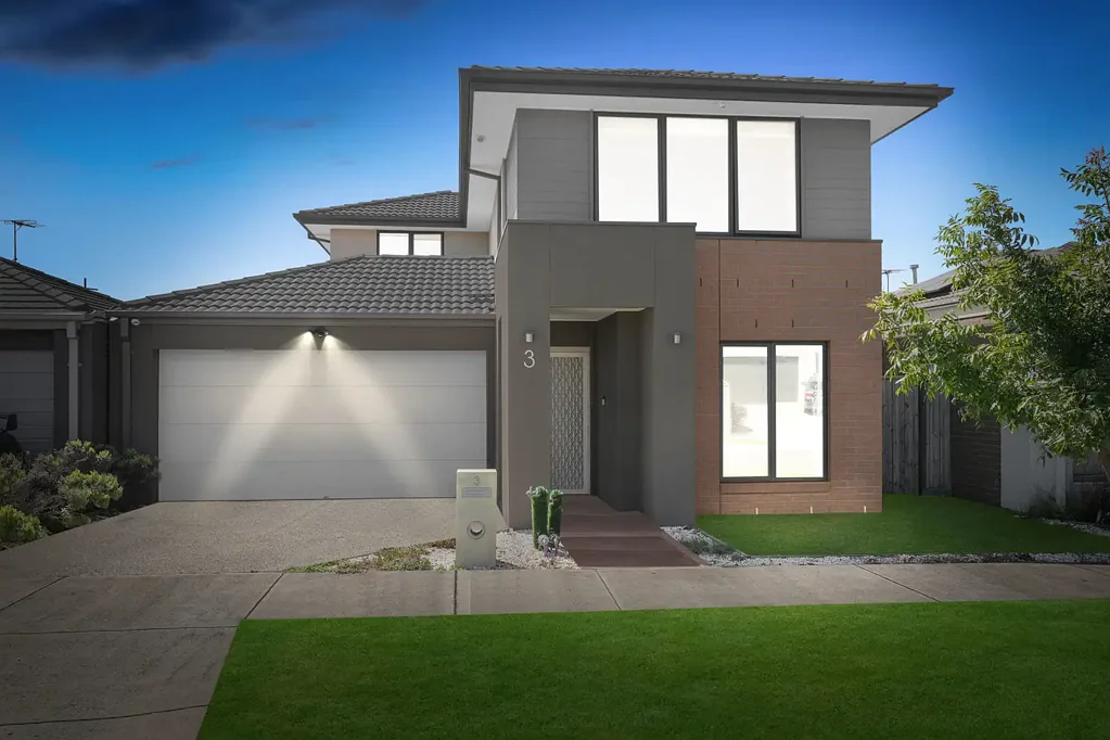 Spacious, stylish, and serene living just moments from Wyndham Railway Station and Manor Lakes Shopping Centre.