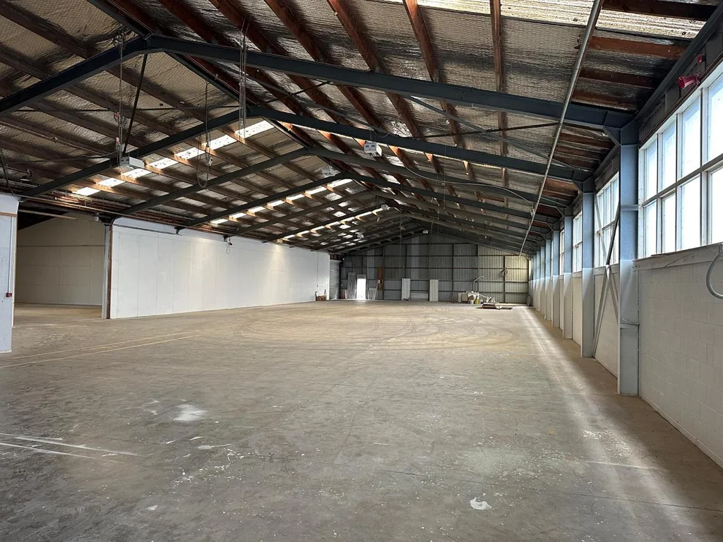 Penrose CBRE | Effective Penrose Warehousing 1,081sqm