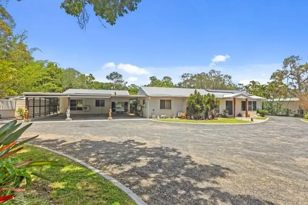 20 Bush Road, Branyan, QLD 4670