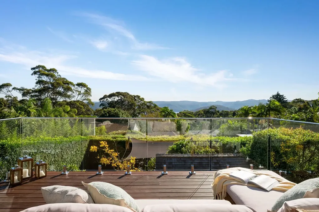 Bilgola Plateau 4房  The Family Home You've Been Waiting For - Views, Space and the Village at Your D