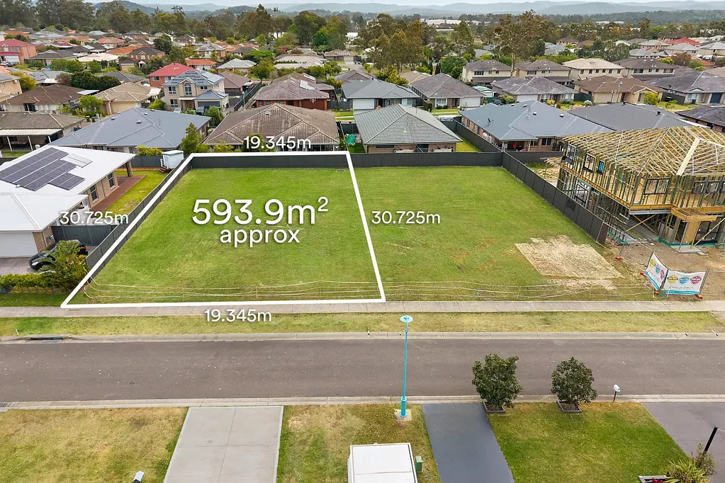 12 Colonial Street, Wadalba, NSW 2259