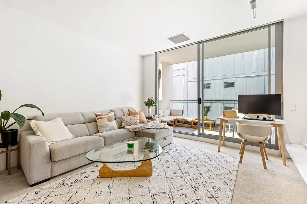 Beautiful High-Level Garden House Apartment