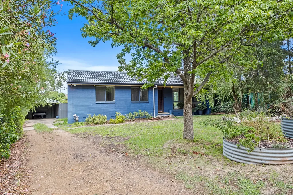 15 Forrest Place, Kambah, ACT 2902