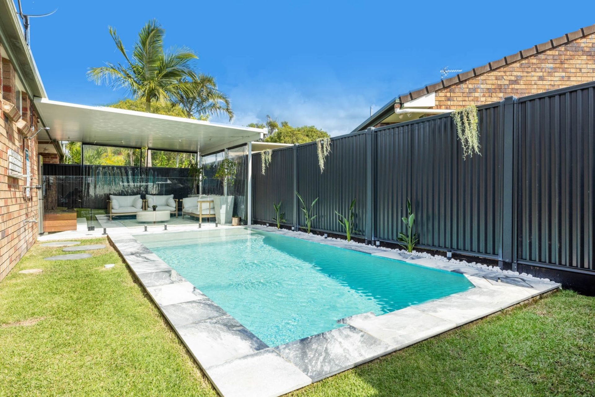 UNIT 1 23 GALEEN DR, BURLEIGH WATERS QLD 4220, 0 Kuwarto, 0 Banyo, House