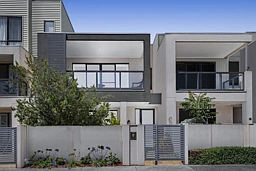 16 Quay Boulevard, Werribee South