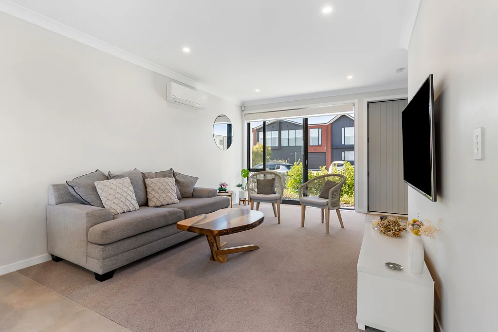 Modern Luxury - Unbeatable Location
