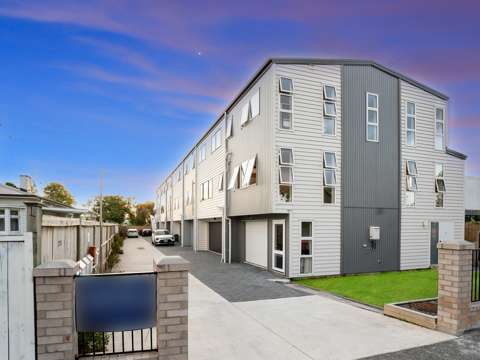Sandringham 3部屋 Corner Home on Freehold Title - Urgent Sale!