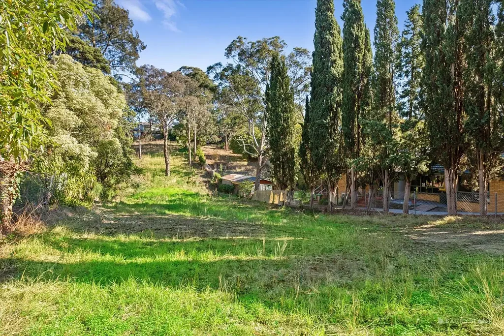 Donvale Build New or Develop in a Stunning Suburban Setting (STCA)