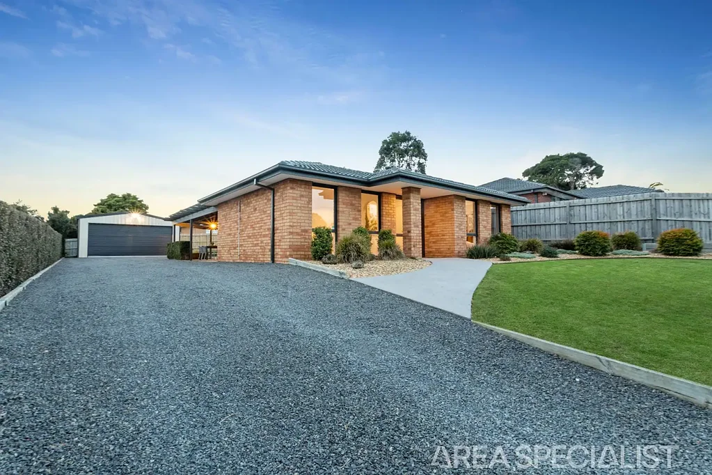 Langwarrin 3房 简介：备受追捧地段的卓越空间 The Brief: Exceptional Space in a Sought-After Setting