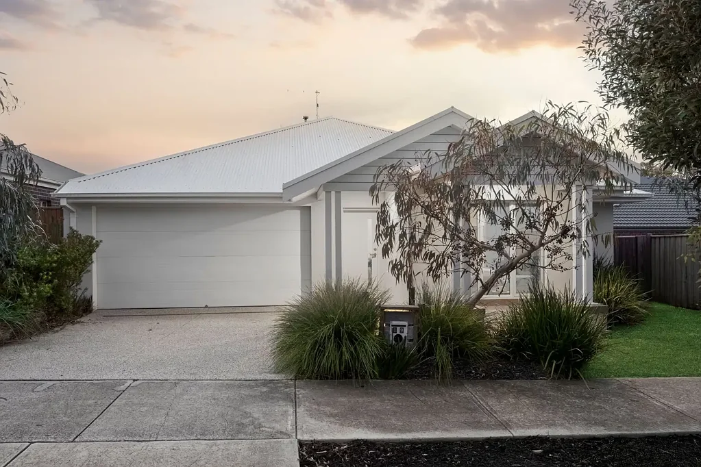 Curlewis 4房  Surrounded By Pretty Parklands & Established Trails