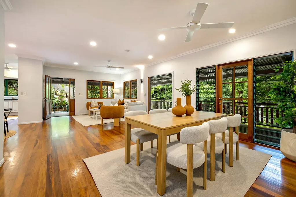 Edge Hill 4कमरा Private Plantation Queenslander in Premier Elevated Setting