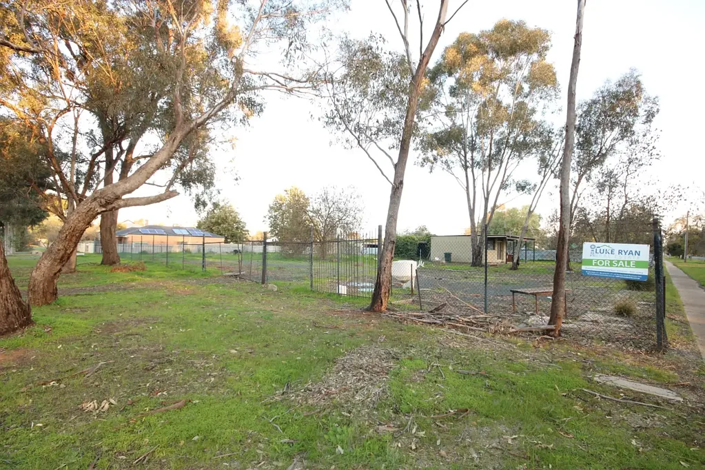 Elmore PRIME DUAL-TITLE BLOCKS WITH HIGHWAY FRONTAGE