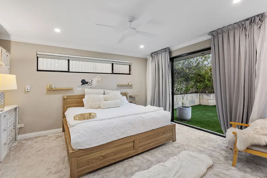 11 Burleigh Drive, Burns Beach, WA 6028