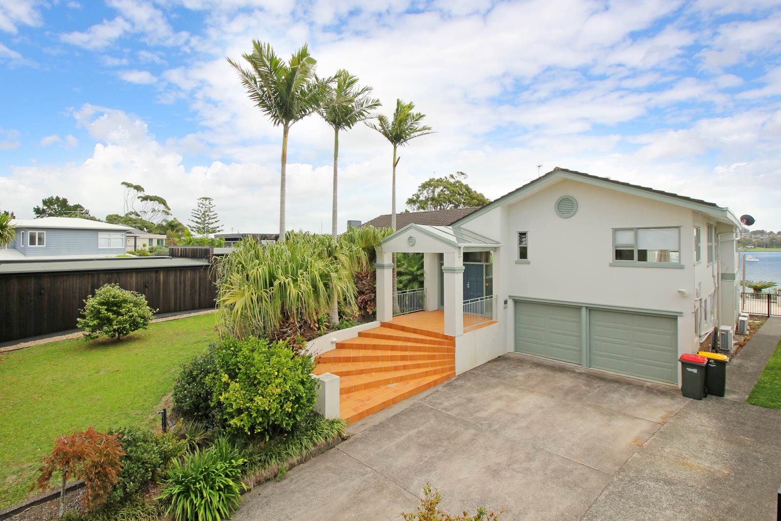 83 Fisher Parade, Sunnyhills, Auckland - Manukau, 5房, 3浴