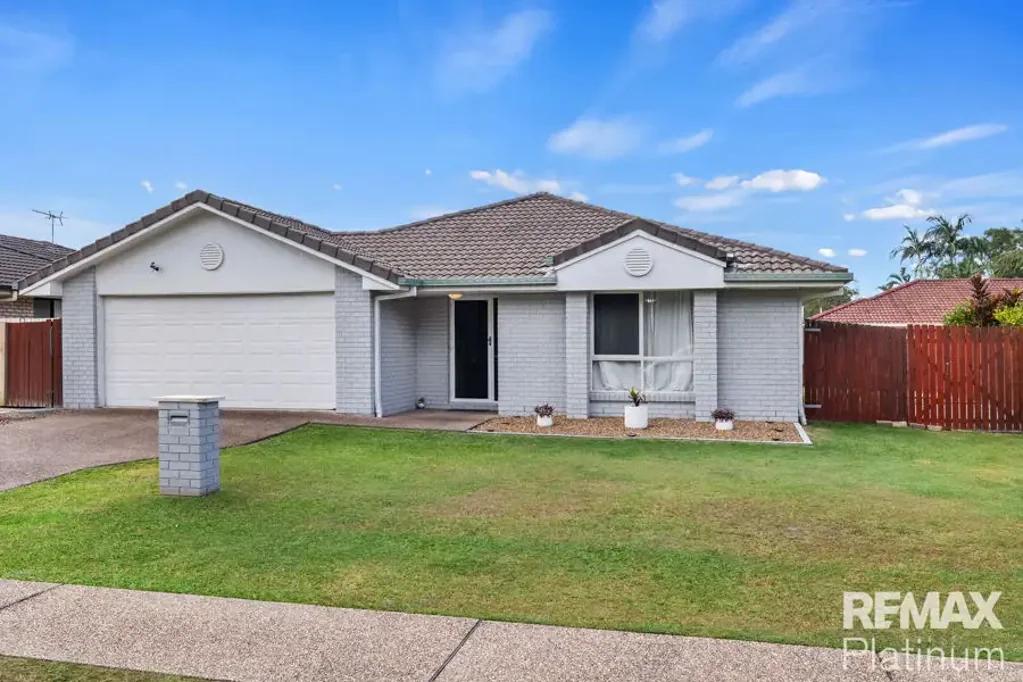 Morayfield 4Phòng ngủ Ticks all the Boxes - 600m2, Side Access and 8 Hectares of parkland at your doorstep