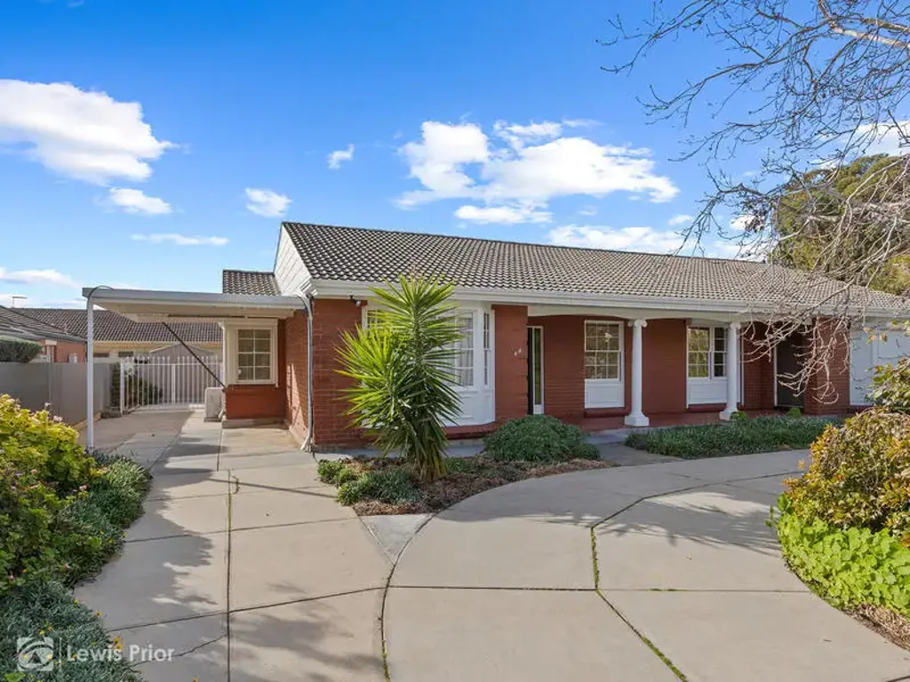 Low-Maintenance Living in Oaklands Park