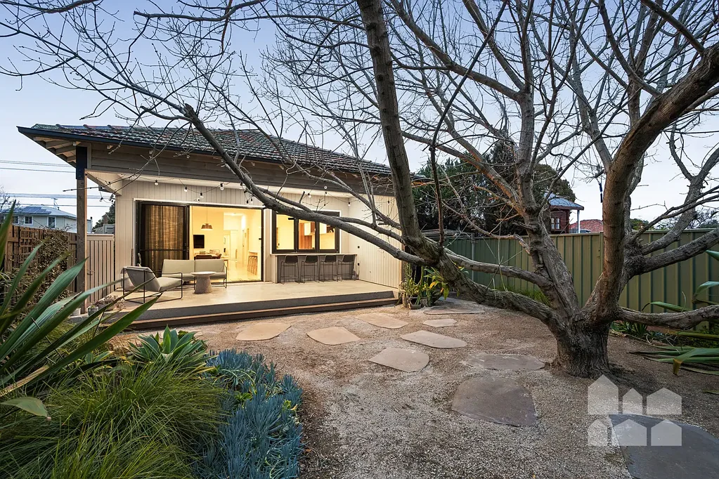 West Footscray 4બેડરૂમ Stylish city-fringe family sanctuary in the heart of West Footscray