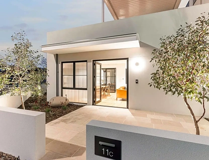 11c Ednah Street, Como, WA 6152, 4部屋, 4バスルーム, House