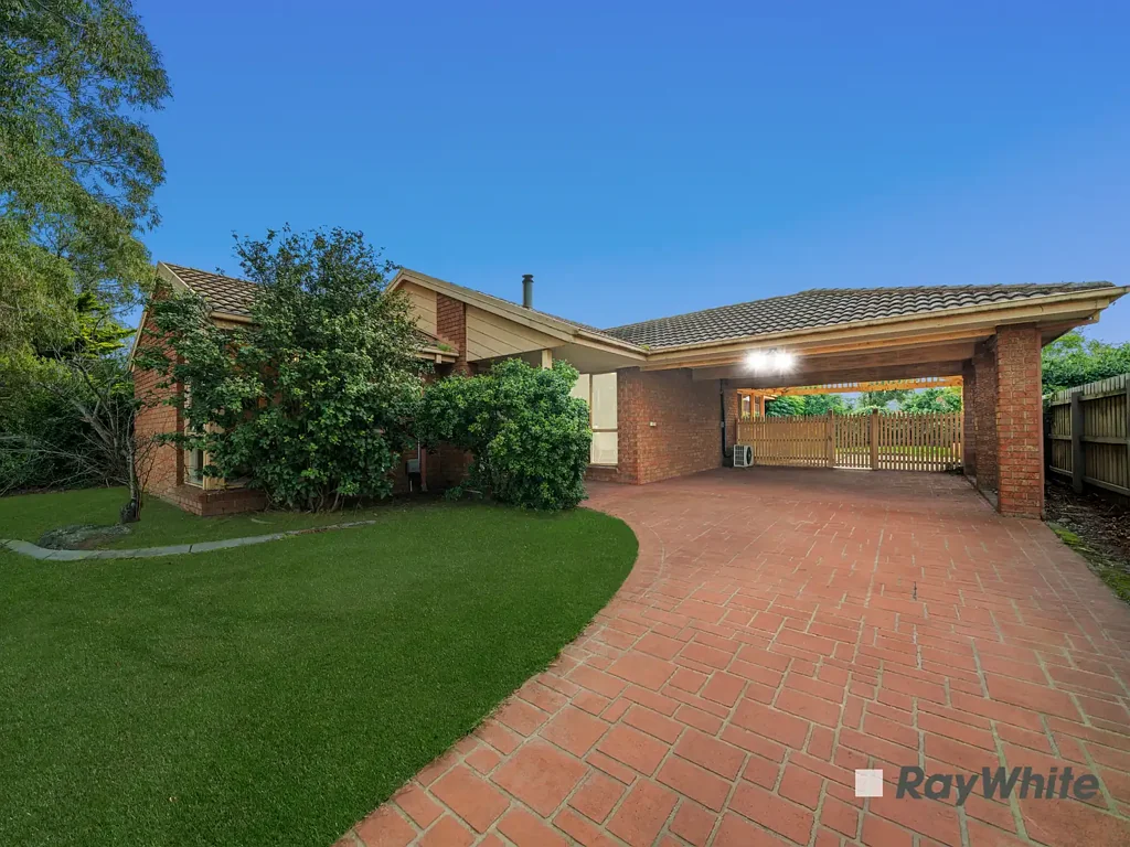 Narre Warren South 4Kwarto Spacious Family Living with Multiple Living Zones