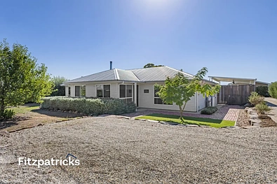 The Rock 6chambre Peaceful Acreage Living Awaits
